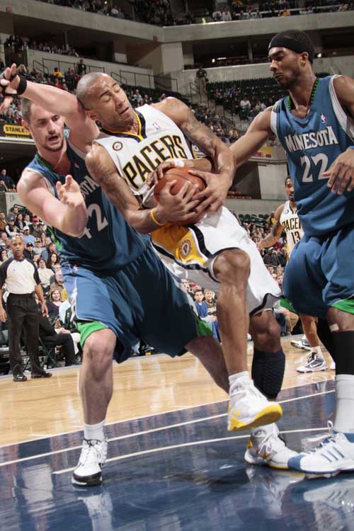 她凭借稳定 她凭借稳定