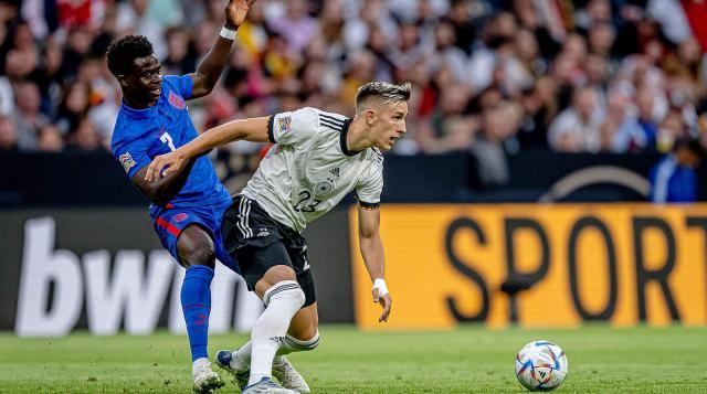 三箭齐发 三箭齐发