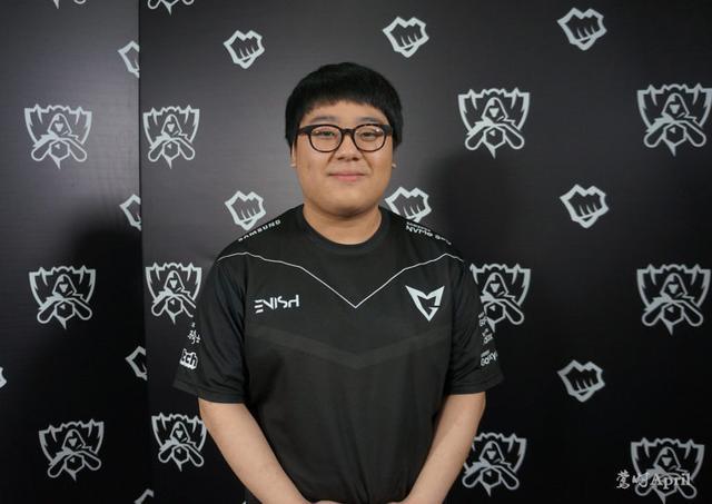 振奋的逆风 振奋的逆风